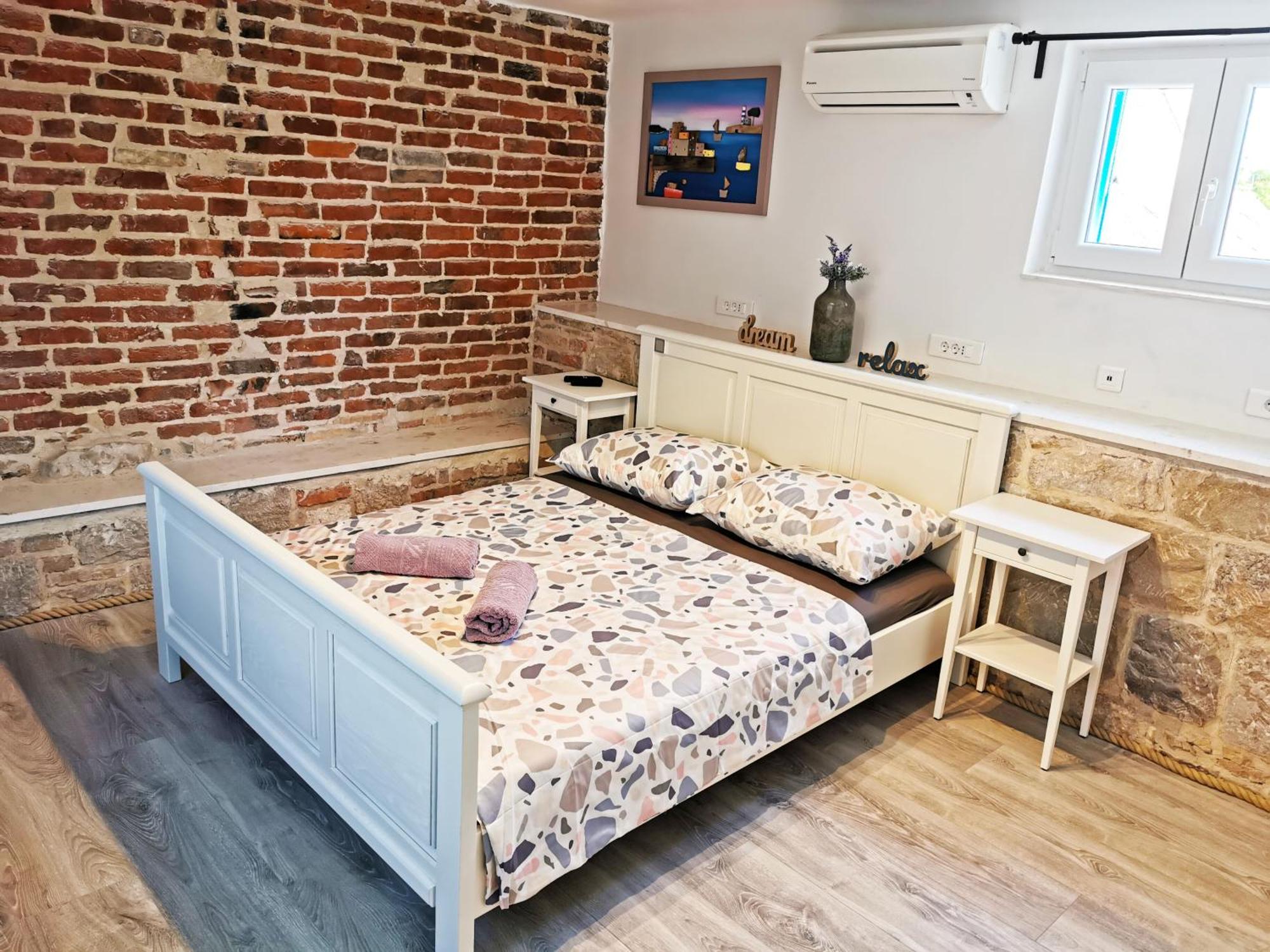 Croparadise Hostel Split Bagian luar foto