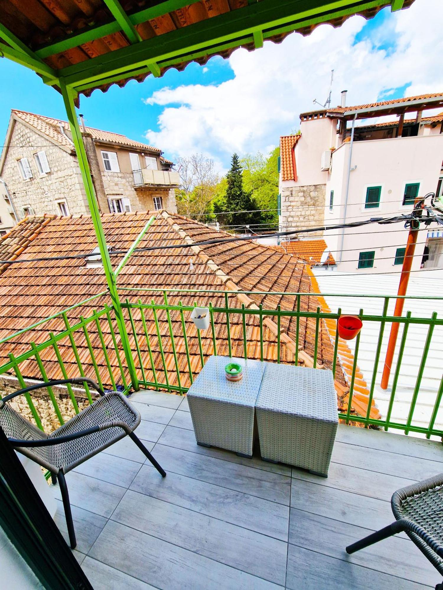 Croparadise Hostel Split Bagian luar foto