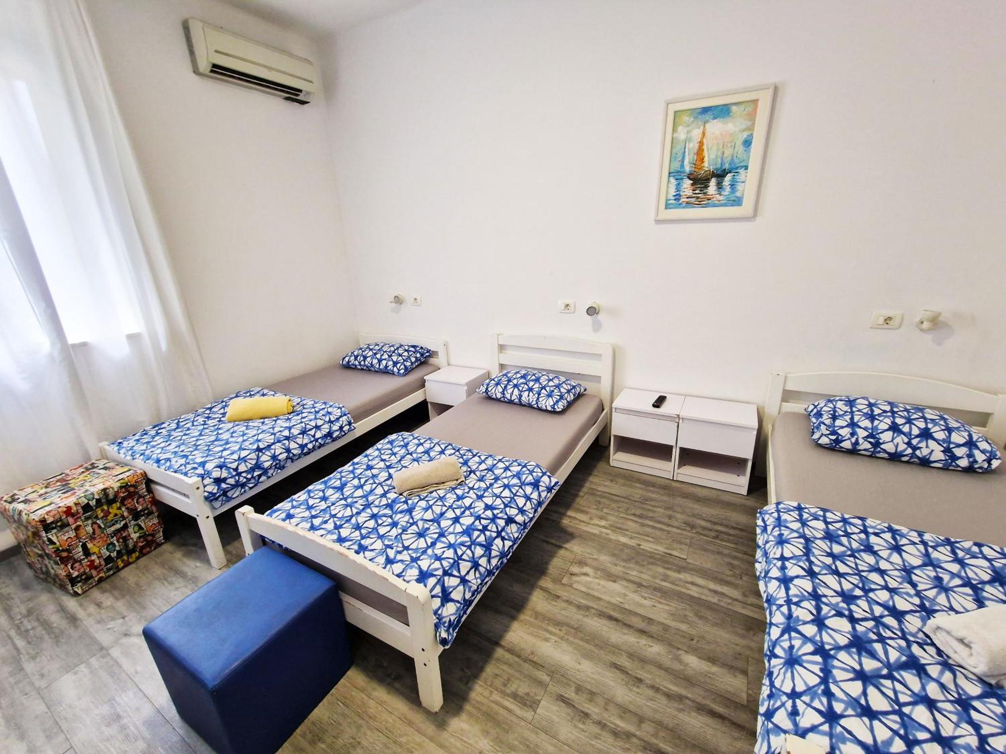 Croparadise Hostel Split Bagian luar foto