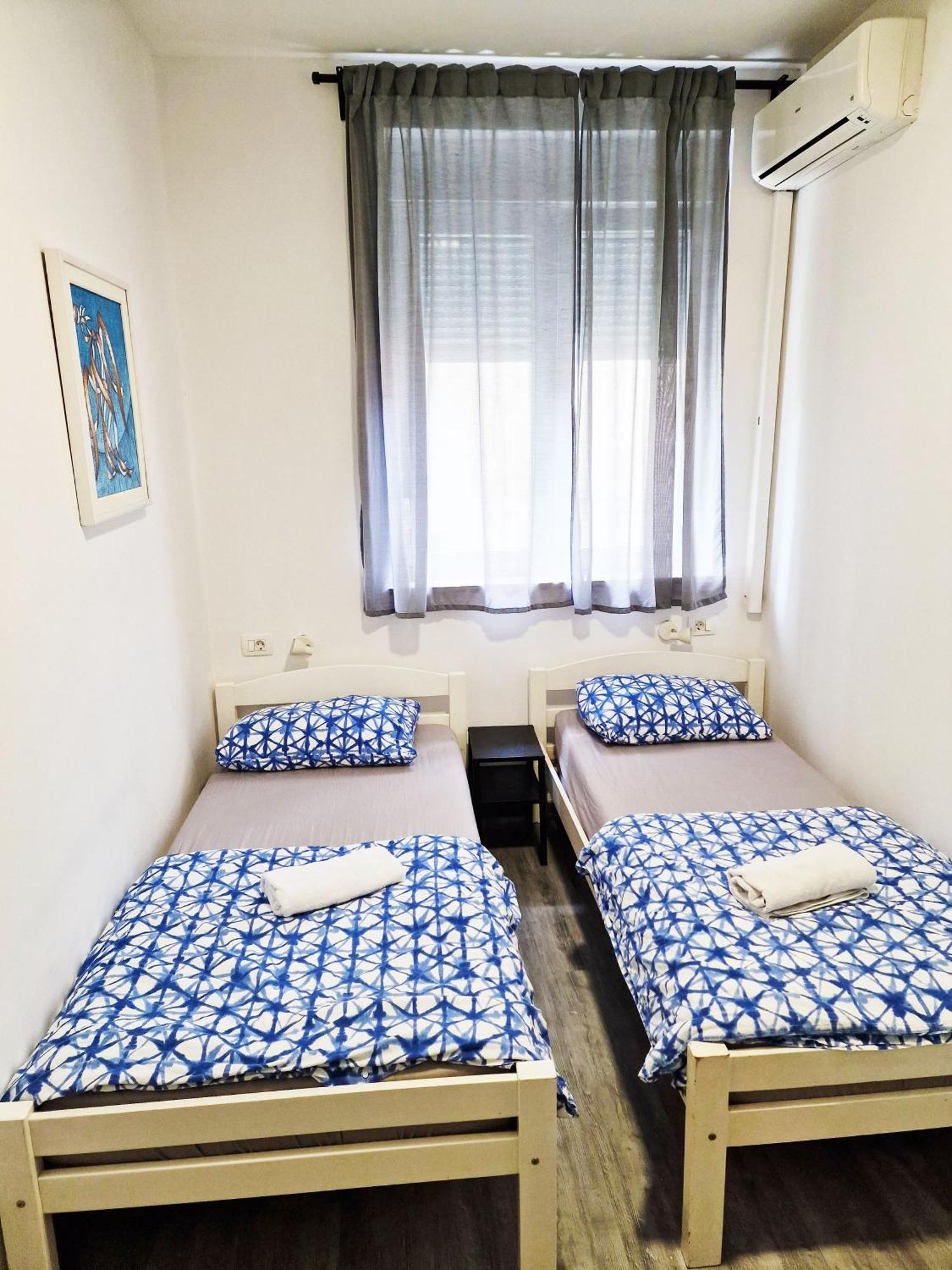 Croparadise Hostel Split Bagian luar foto