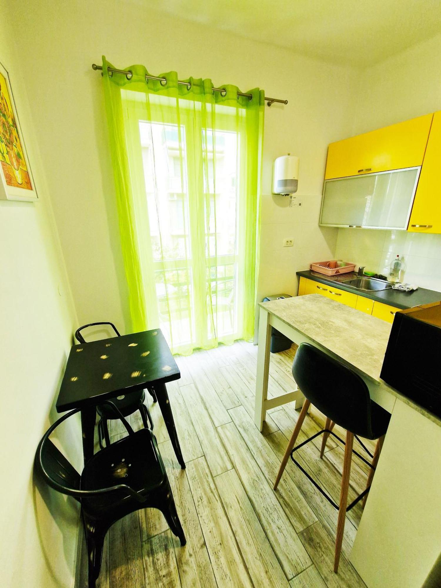 Croparadise Hostel Split Bagian luar foto