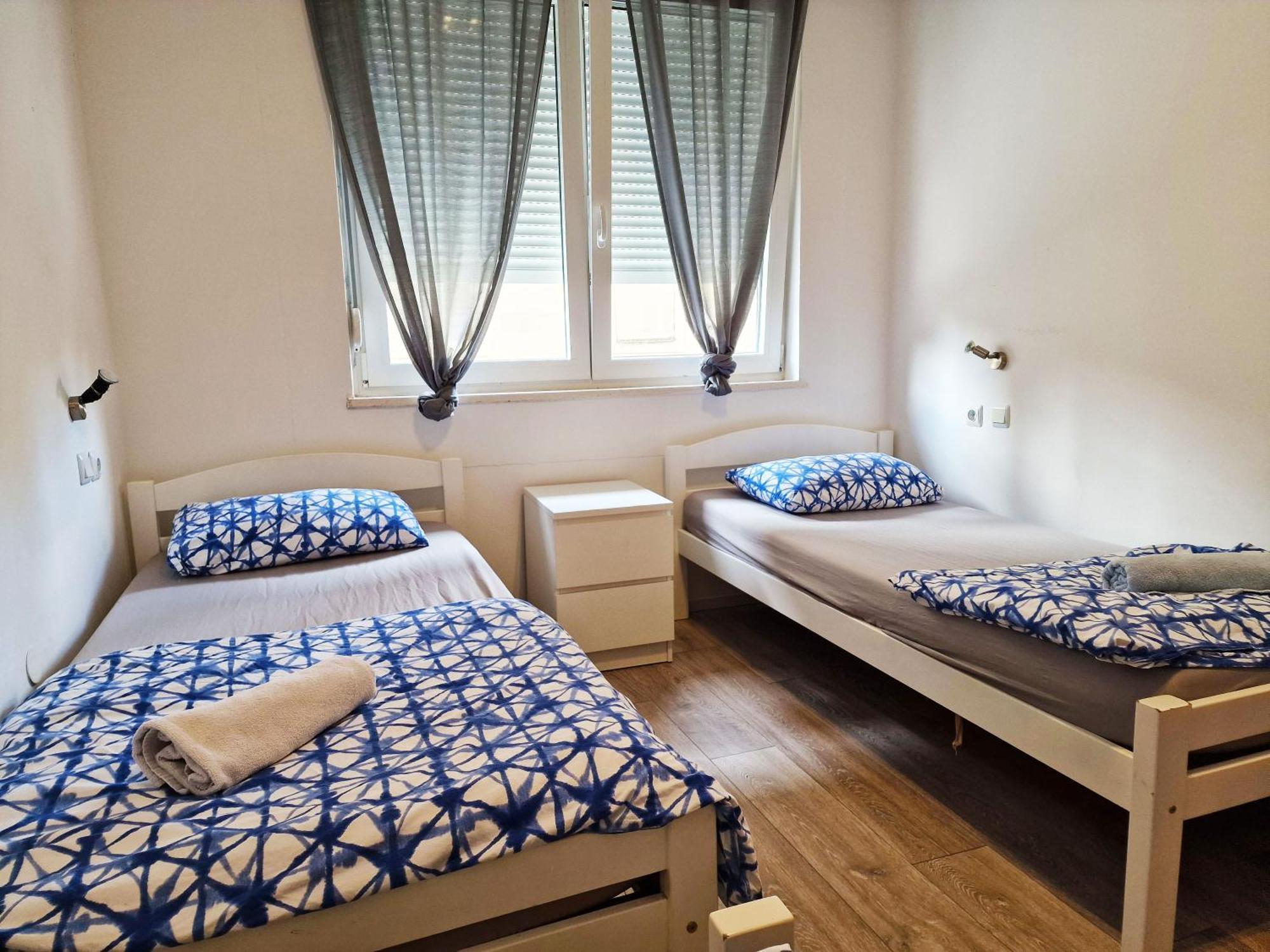 Croparadise Hostel Split Bagian luar foto